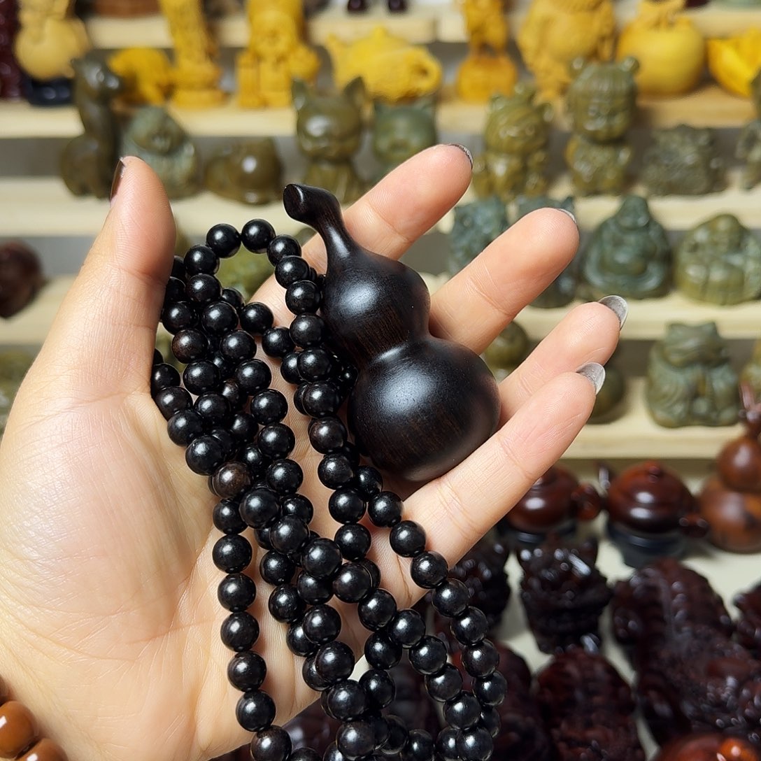 勇***湖木     葫芦➕串一个