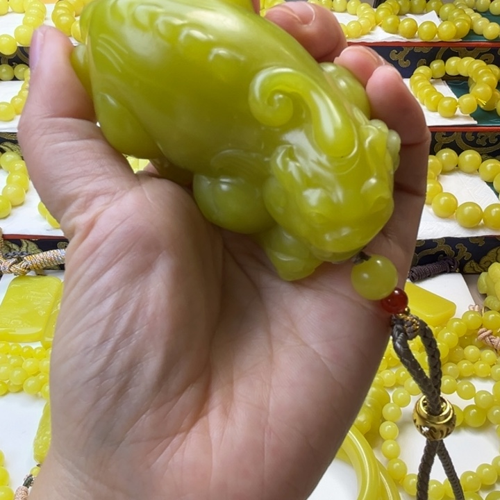 仲***三新疆若羌黄口貔貅