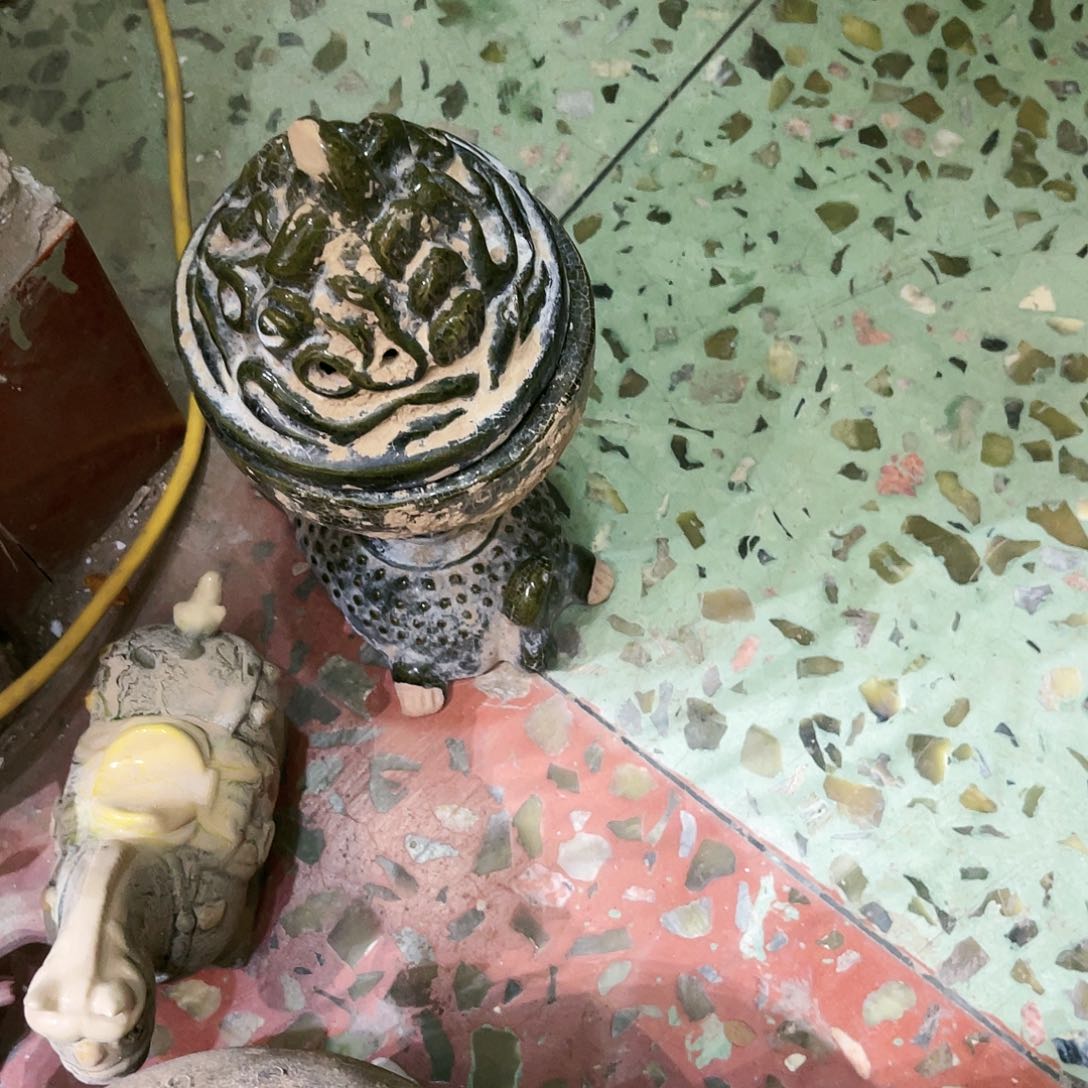 老**房瓦当摆件茶台的一