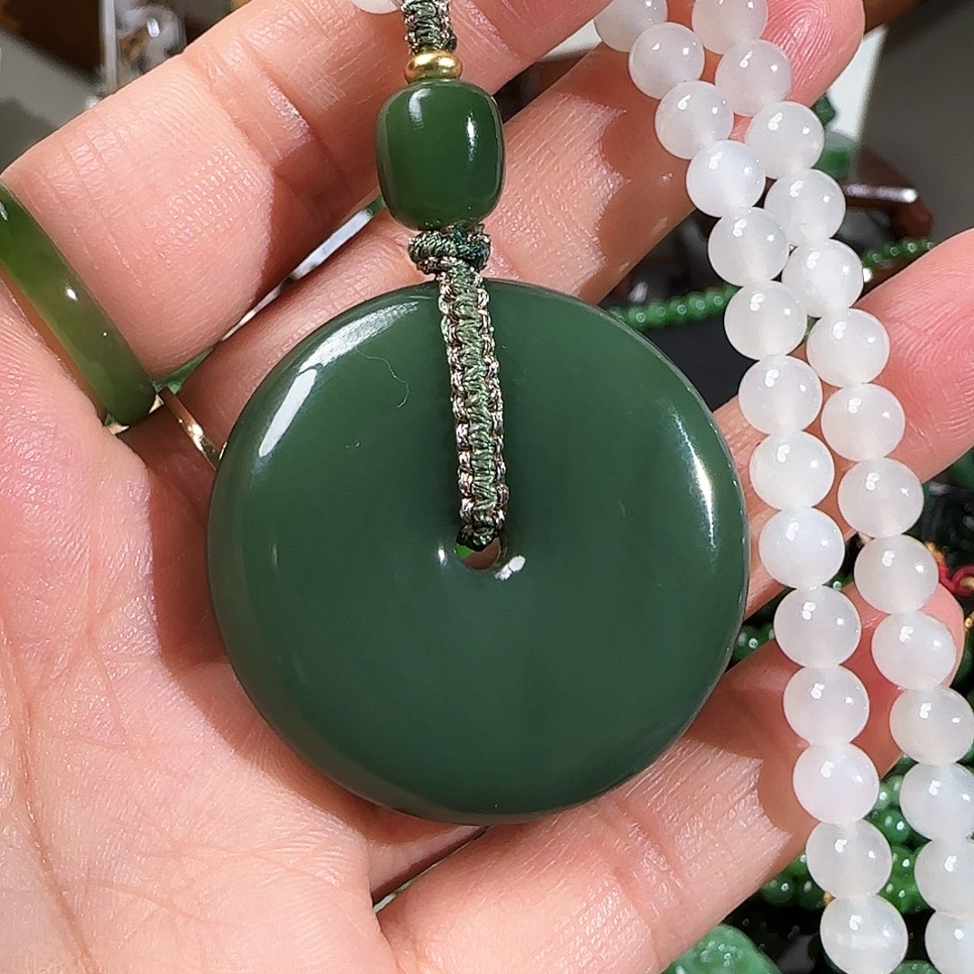 和田玉（碧玉）颈饰未镶嵌