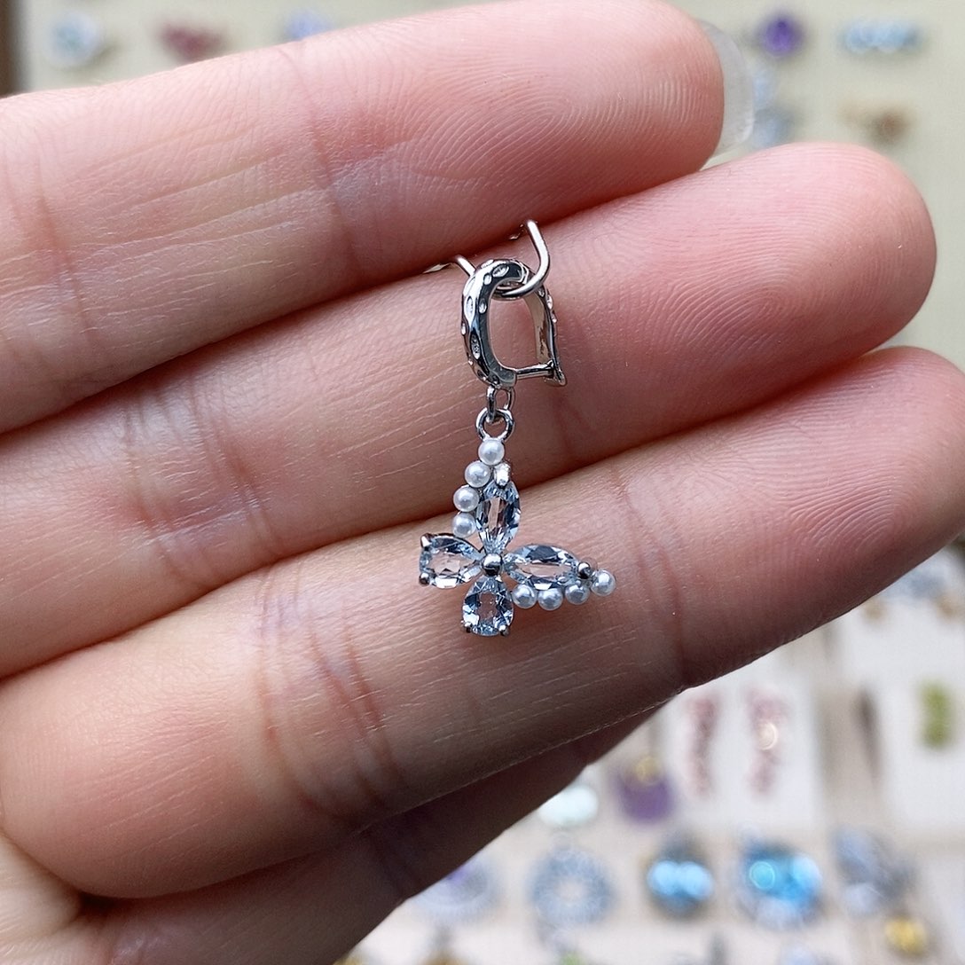 海蓝宝石吊坠(不含链)银S925镶嵌需要证书备注