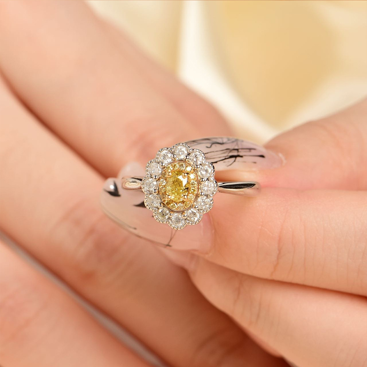 精品黄宝石女戒s925戒指女时尚大气小众设计法式轻奢日常