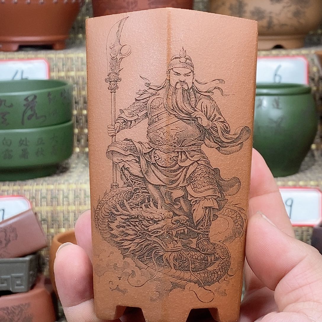 紫砂花盆我在等他