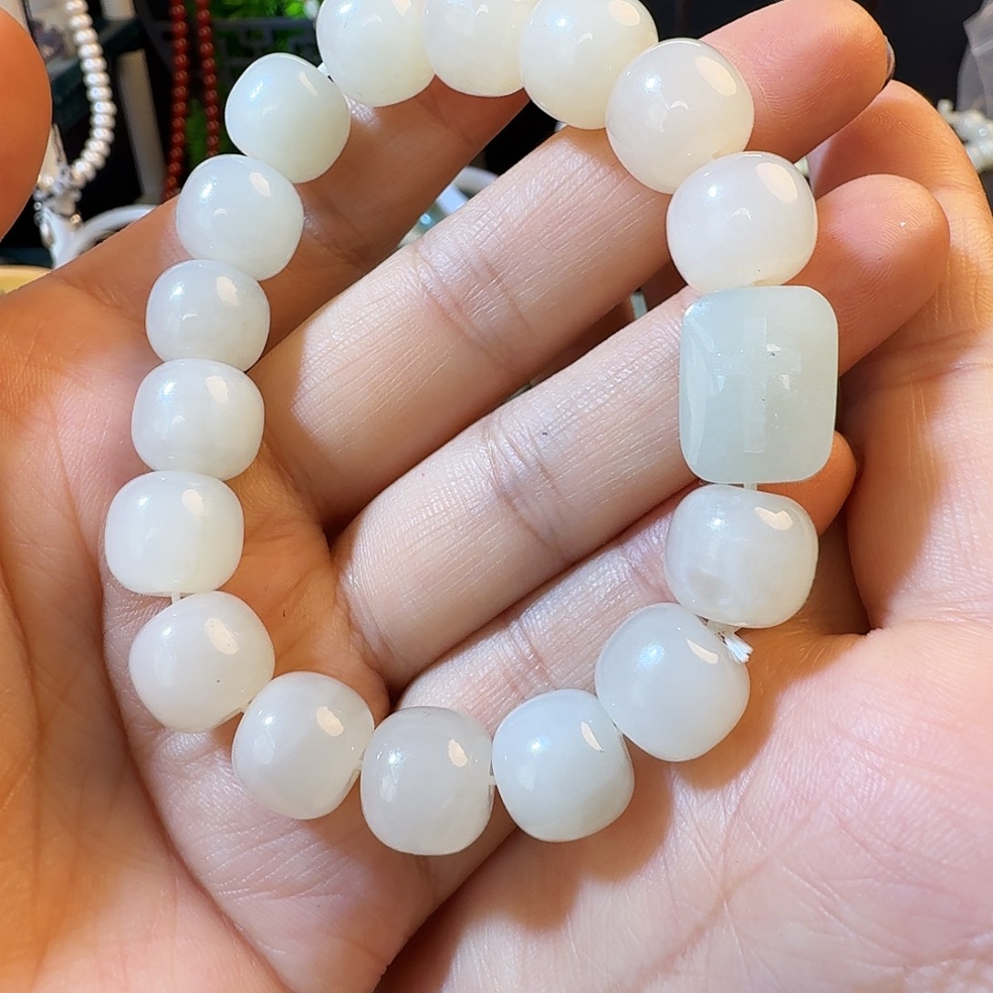 和田玉未镶嵌手链