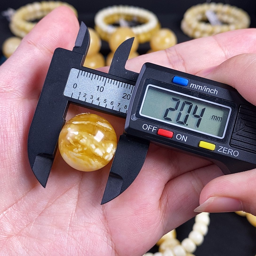 蜜蜡珠宝奇石未镶嵌