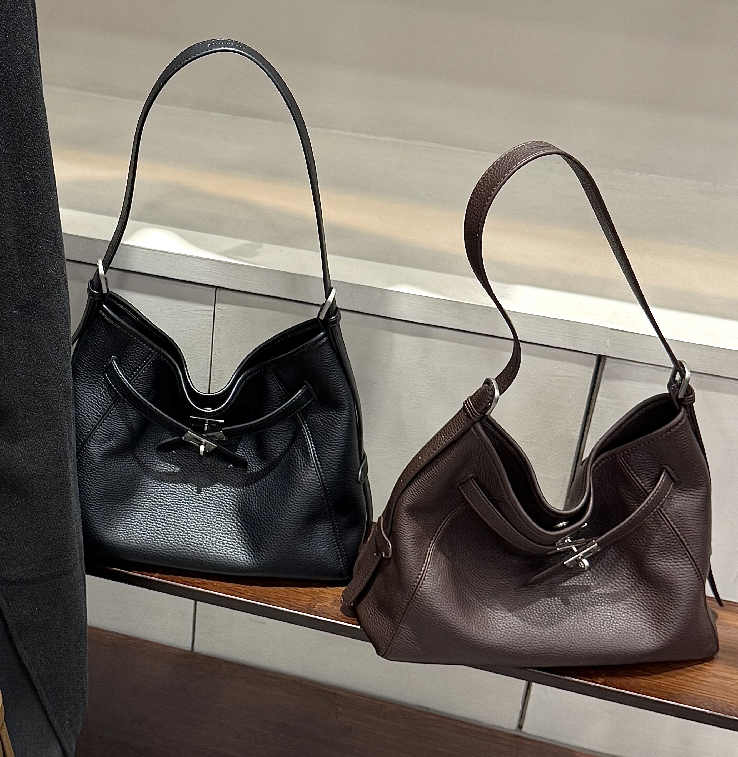 Xselinweiss-高级感时尚百搭2025时尚单肩手提女包25277H