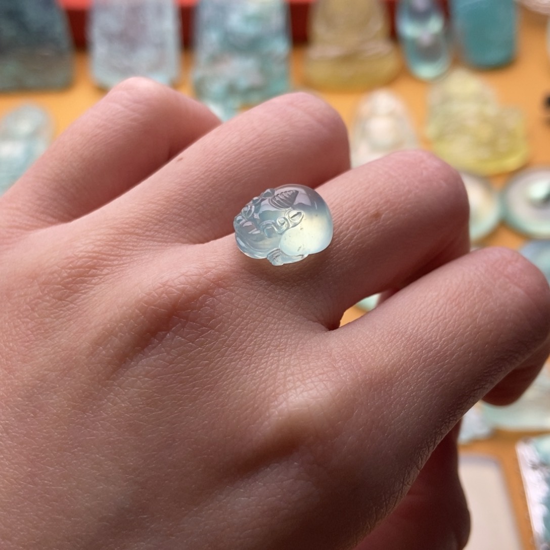 蛇纹石玉吊坠(不含链)未镶嵌金蟾