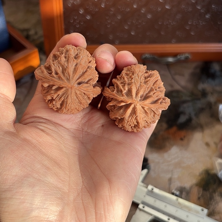 文玩核桃把件苹果园