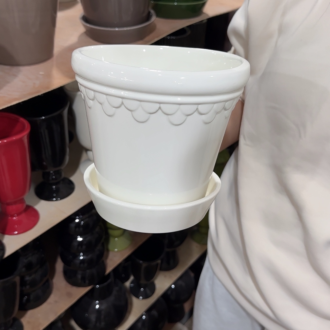 b2白色带托花盆花盆花盆