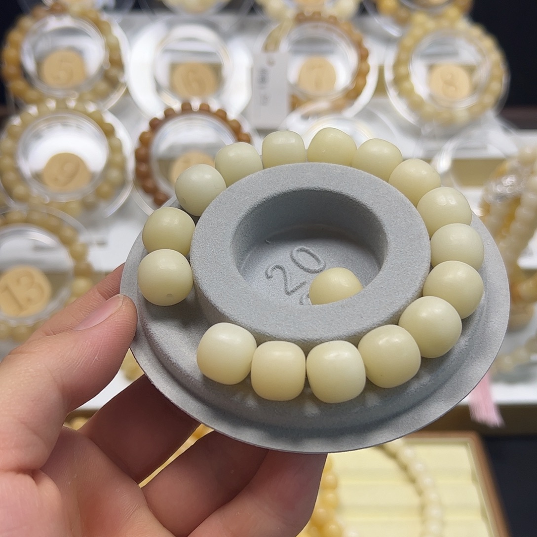 吊坠菩提根/象牙果14×13粗胚现场打磨抛光砂纸干磨单圈