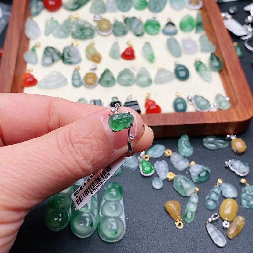 【闪购商品】翡翠戒指银S925镶嵌好****）戒指