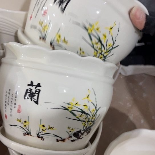 多肉绿植陶瓷花盆9.9包邮，有孔