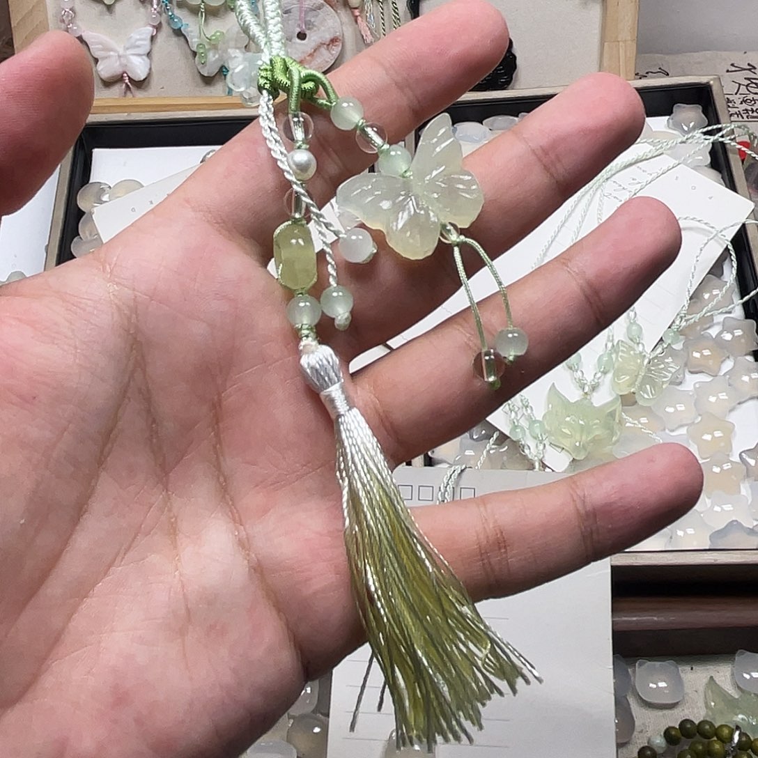 蛇纹石玉合金颈饰