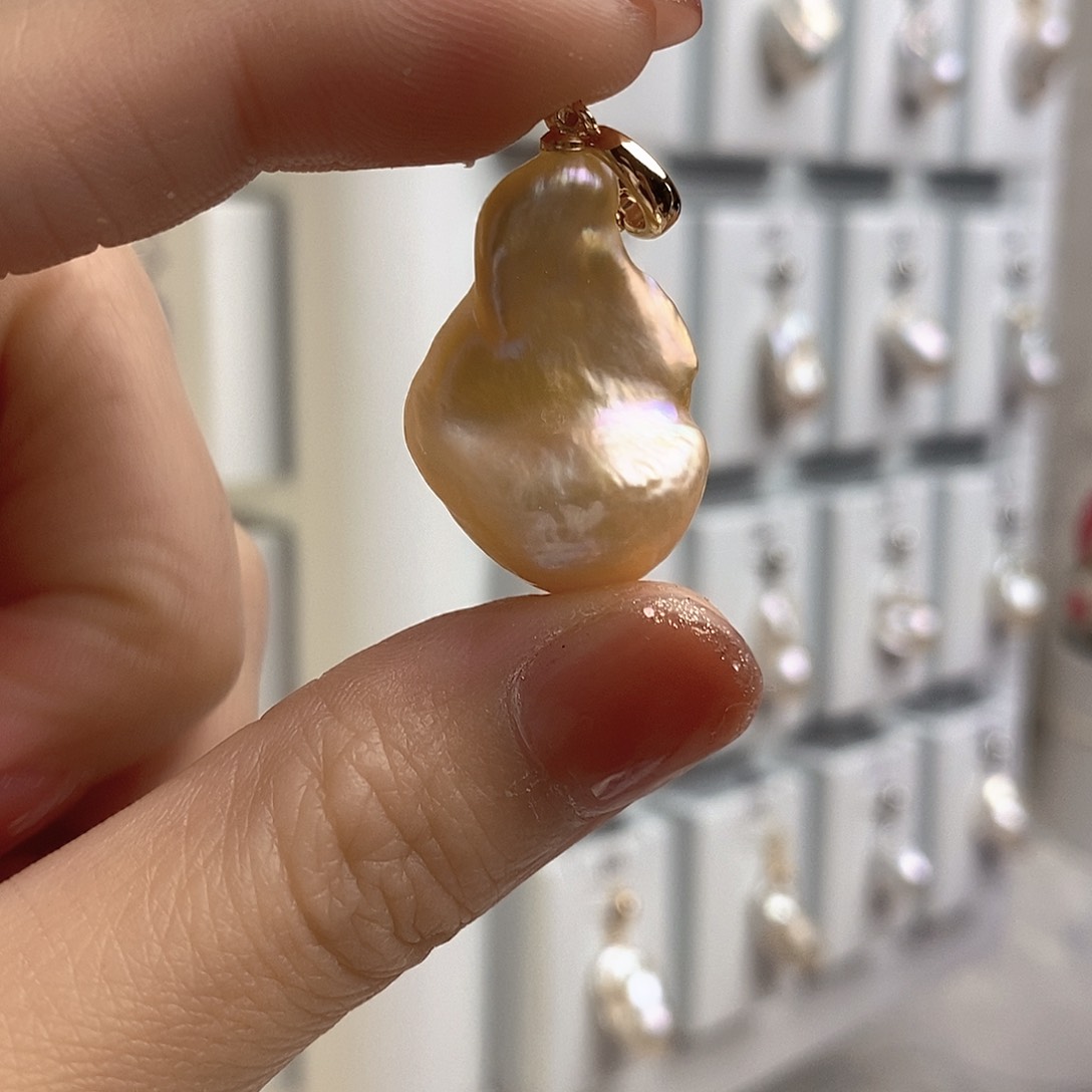 淡水珍珠颈饰合金