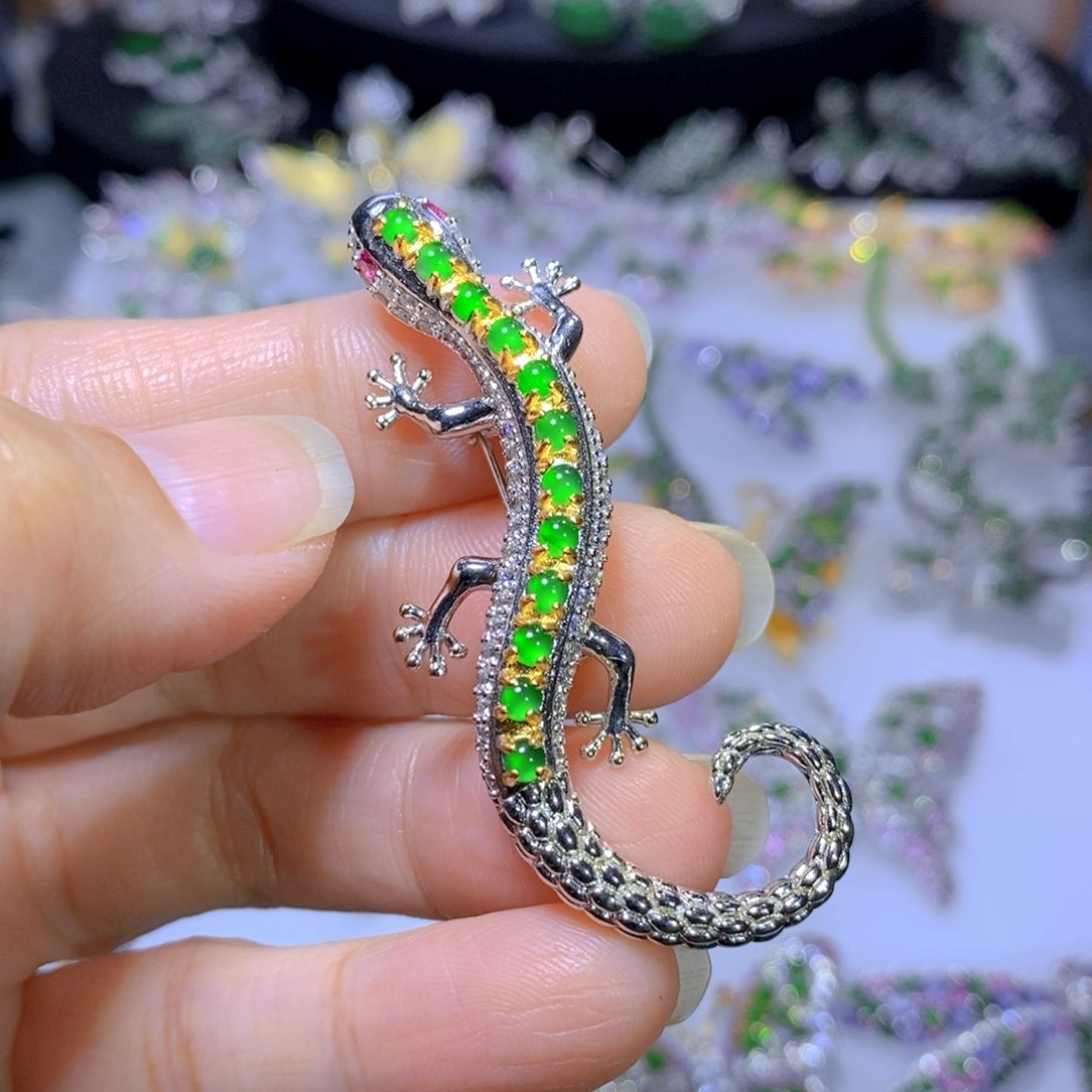 翡翠颈饰银S925镶嵌天然翡翠