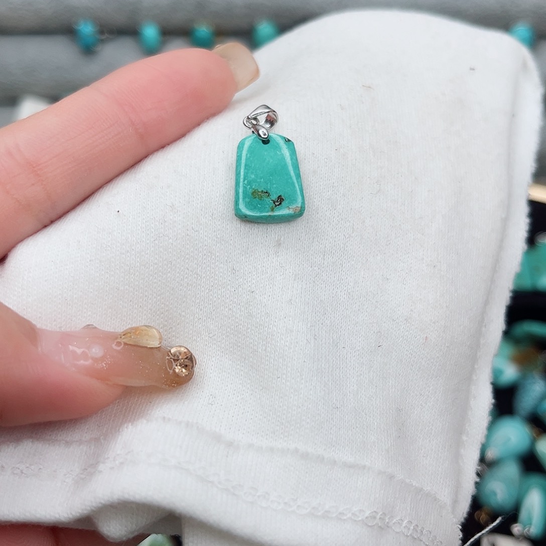 绿松石绿松石未镶嵌