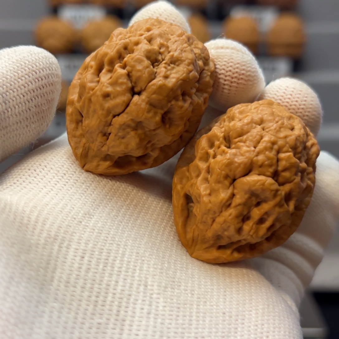 文玩核桃把件36尺寸绣花鞋