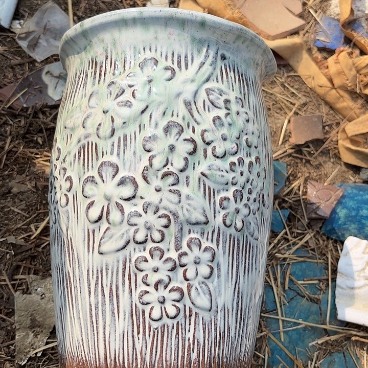 正品紫砂口16高24瑕疵。。。。。。