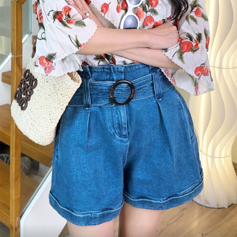 夏季新款设计感法式系扣三分牛仔短裤女纯色高腰裤时尚高质感穿搭