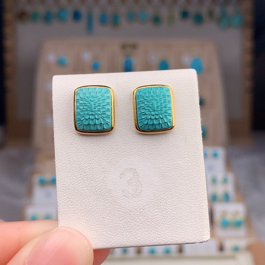 绿松石戒指18K金镶嵌