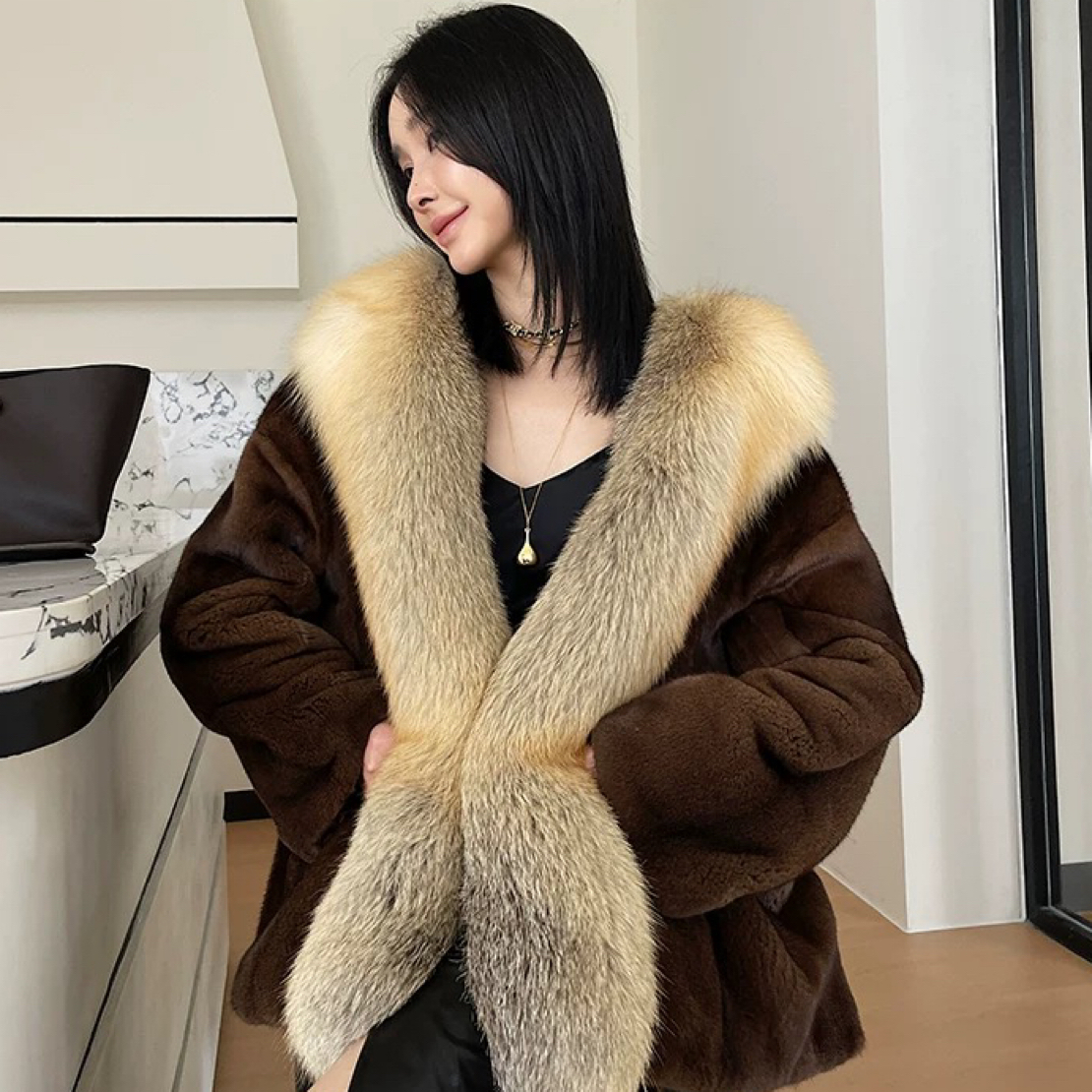 新款时尚百搭韩版复古贵妇女装披肩外套～（以直播间为准）