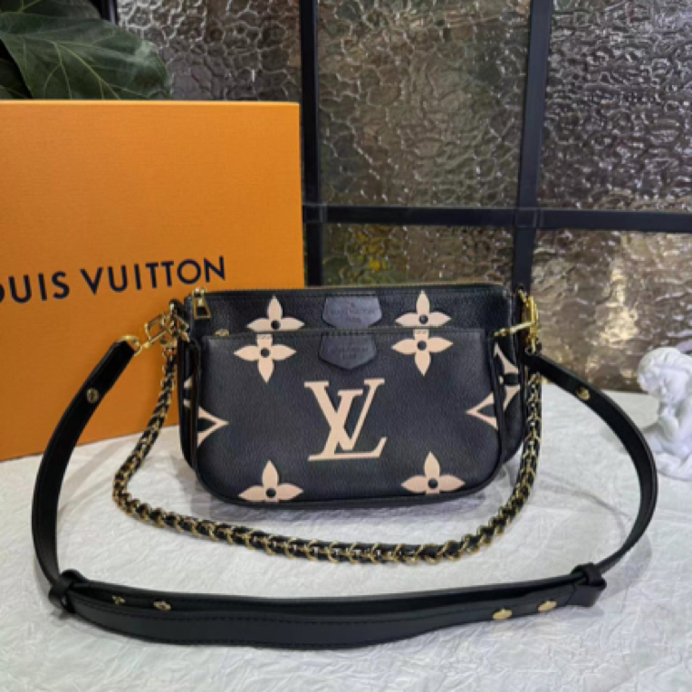 95新 LouisVuitton/路易威登 LV黑色全皮四合一 24120066-02