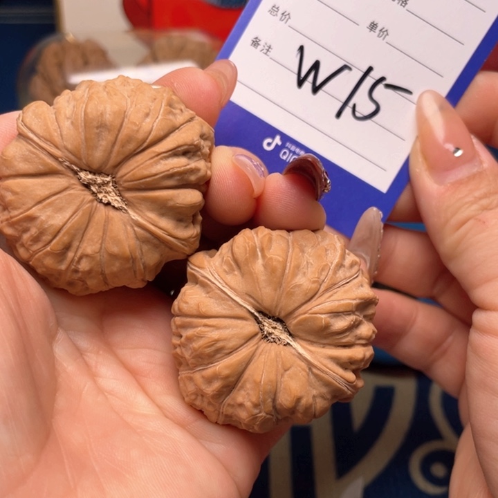 文玩核桃吊坠浪***校43南瓜15