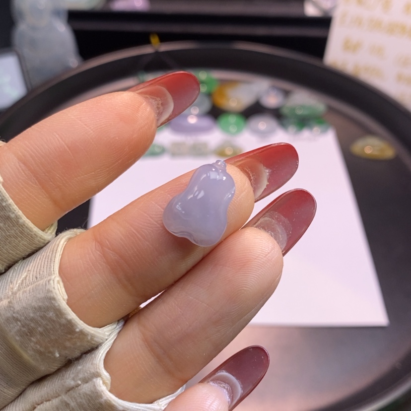 【闪购商品】翡翠挂件未镶嵌白菜