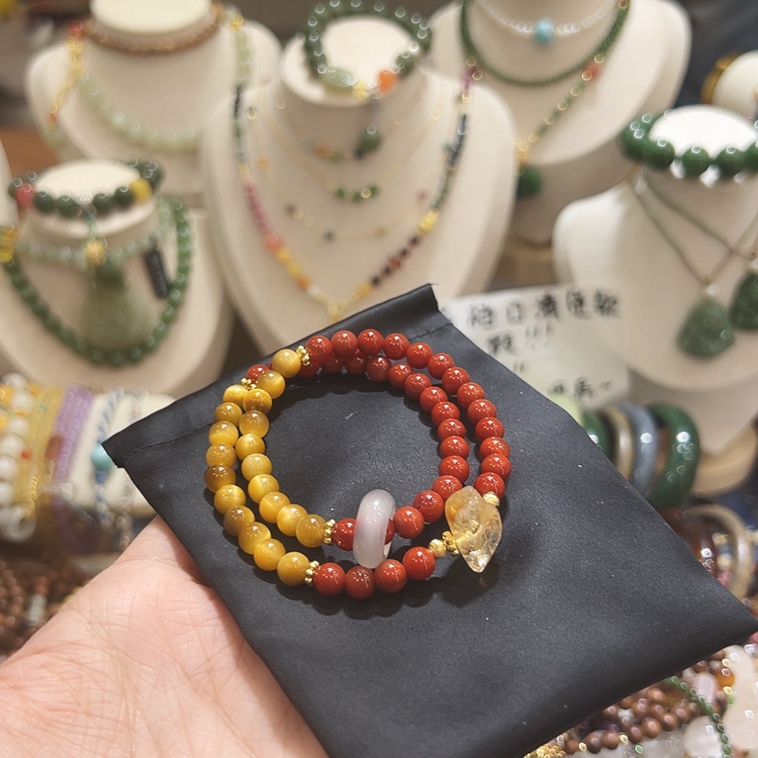 颈饰未镶嵌长石星*