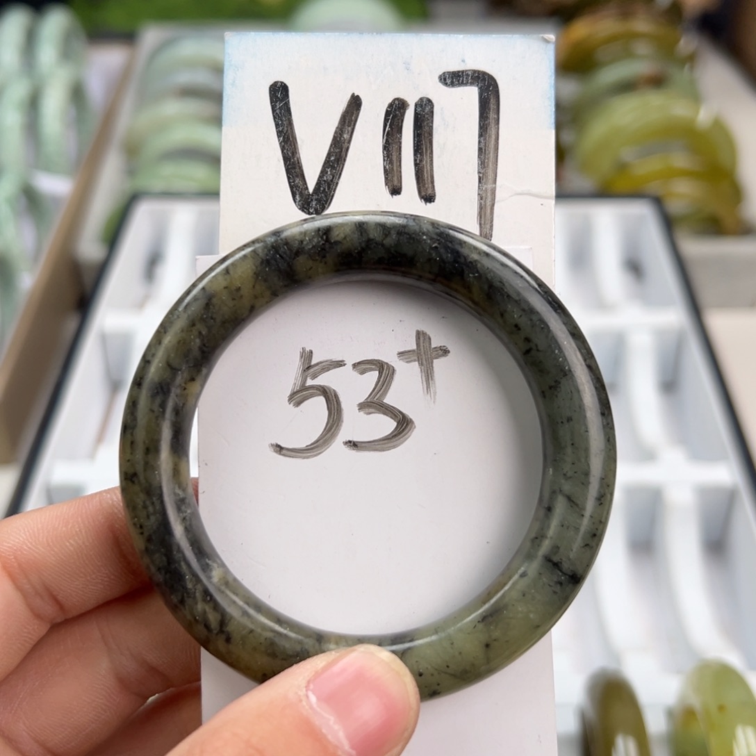 岫玉手镯未镶嵌天然岫玉微瑕