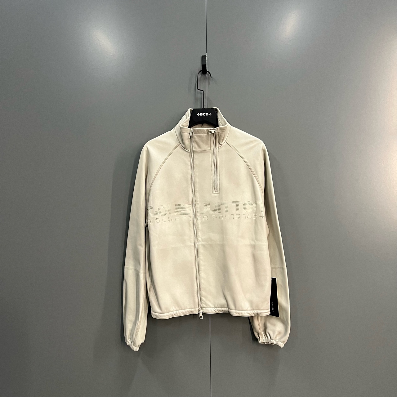 99新 LouisVuitton/路易威登 y08 羊皮镂空logo夹克 48 303686  
