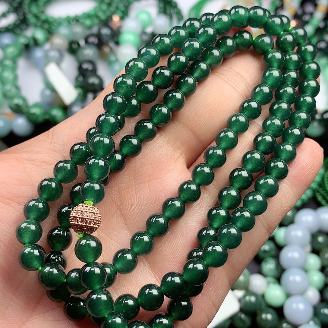 翡翠颈饰未镶嵌项链