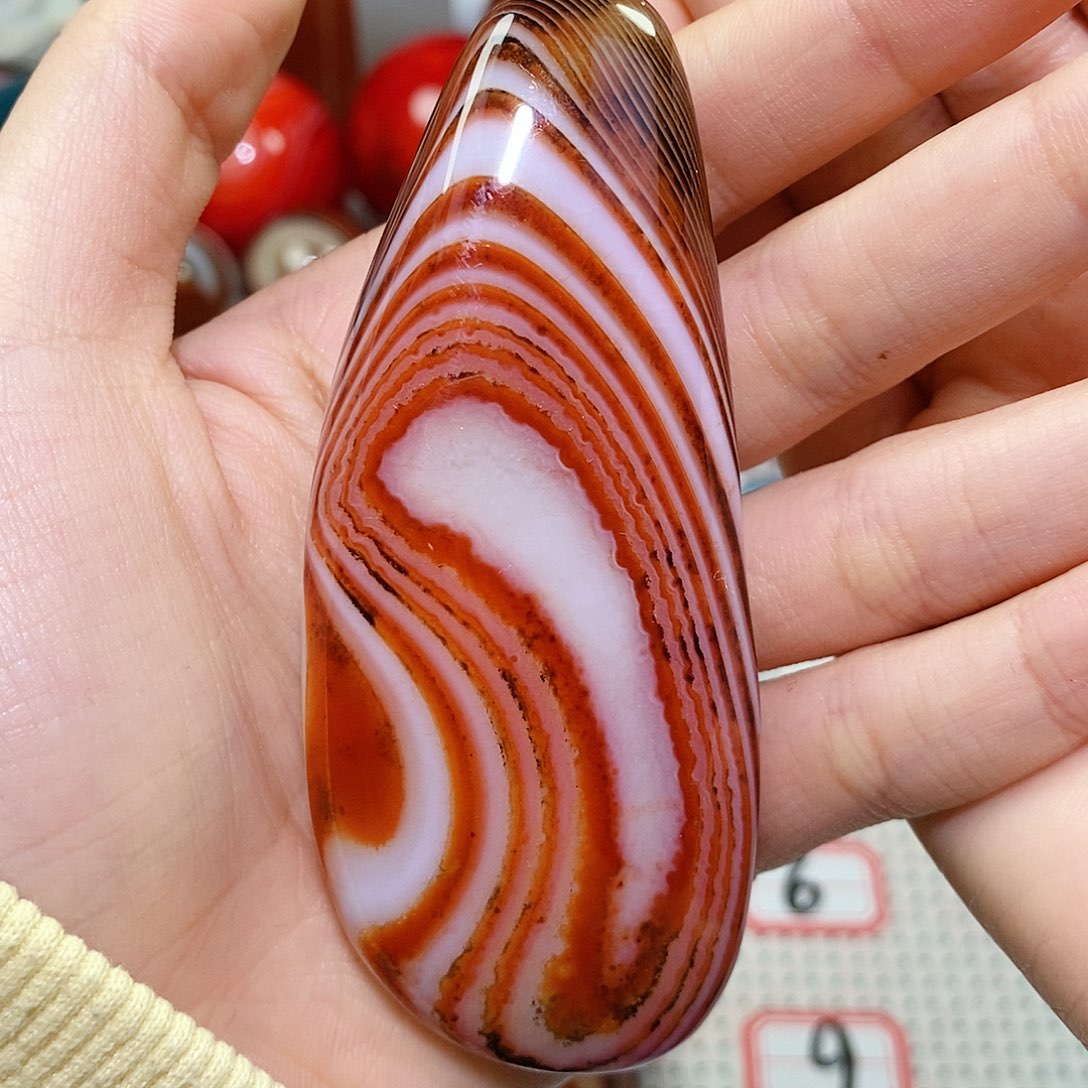 余***光玛瑙/玉髓未镶嵌珠宝奇石