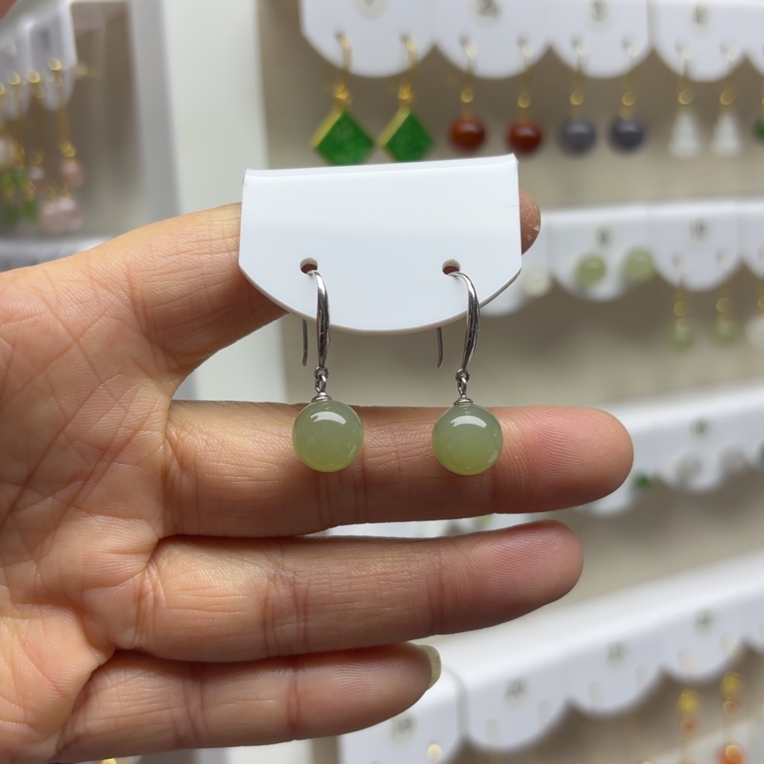 和田玉银S925镶嵌耳饰