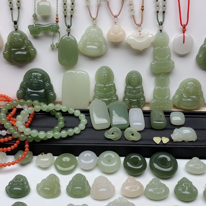 和田玉吊坠未镶嵌