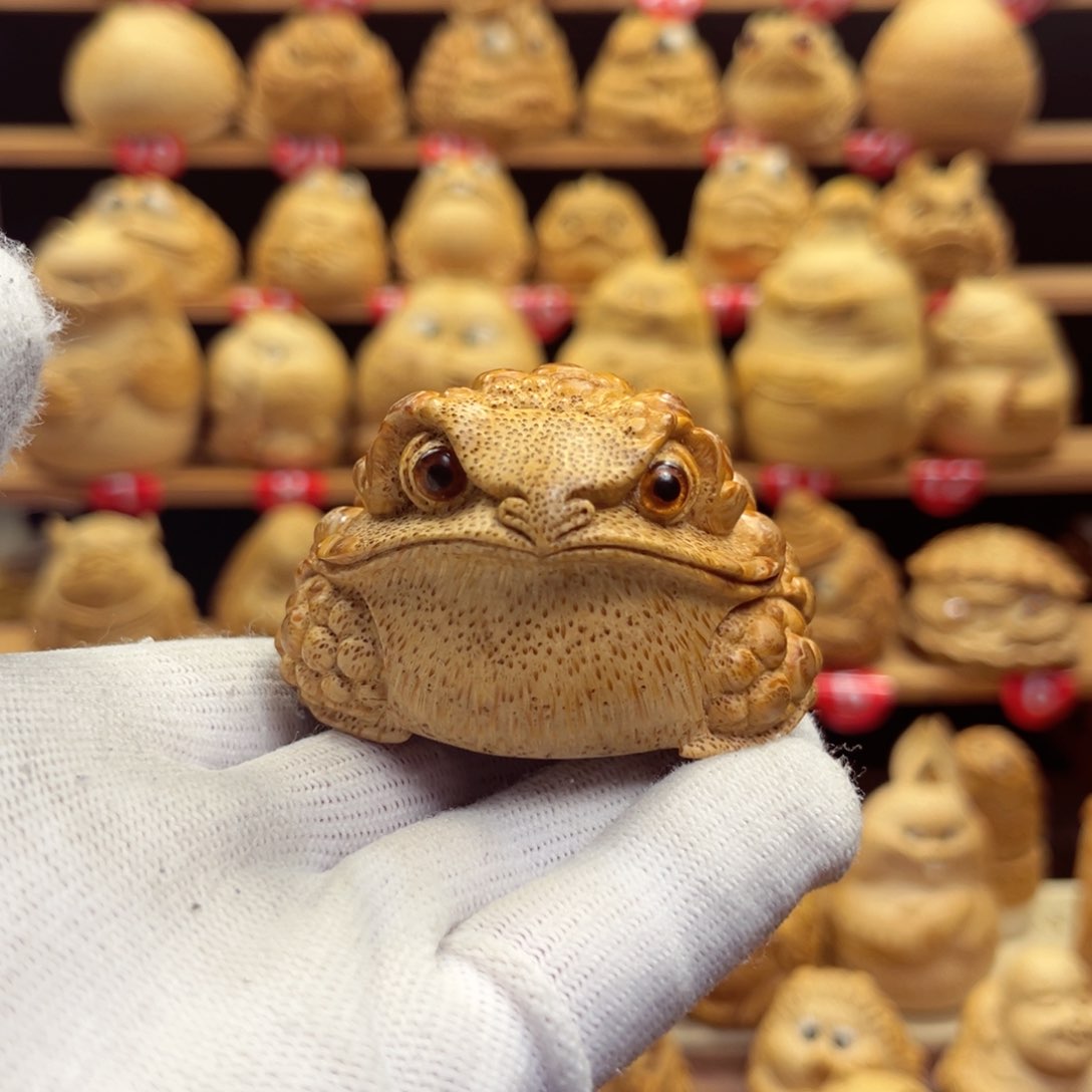 竹竹根雕金蟾手把件