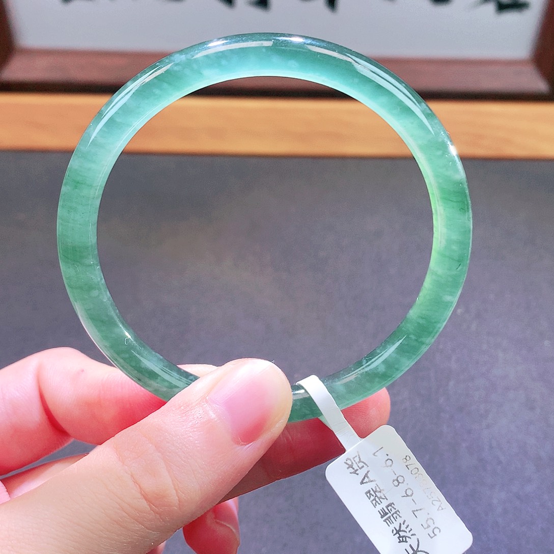 翡翠未镶嵌手镯天然翡翠