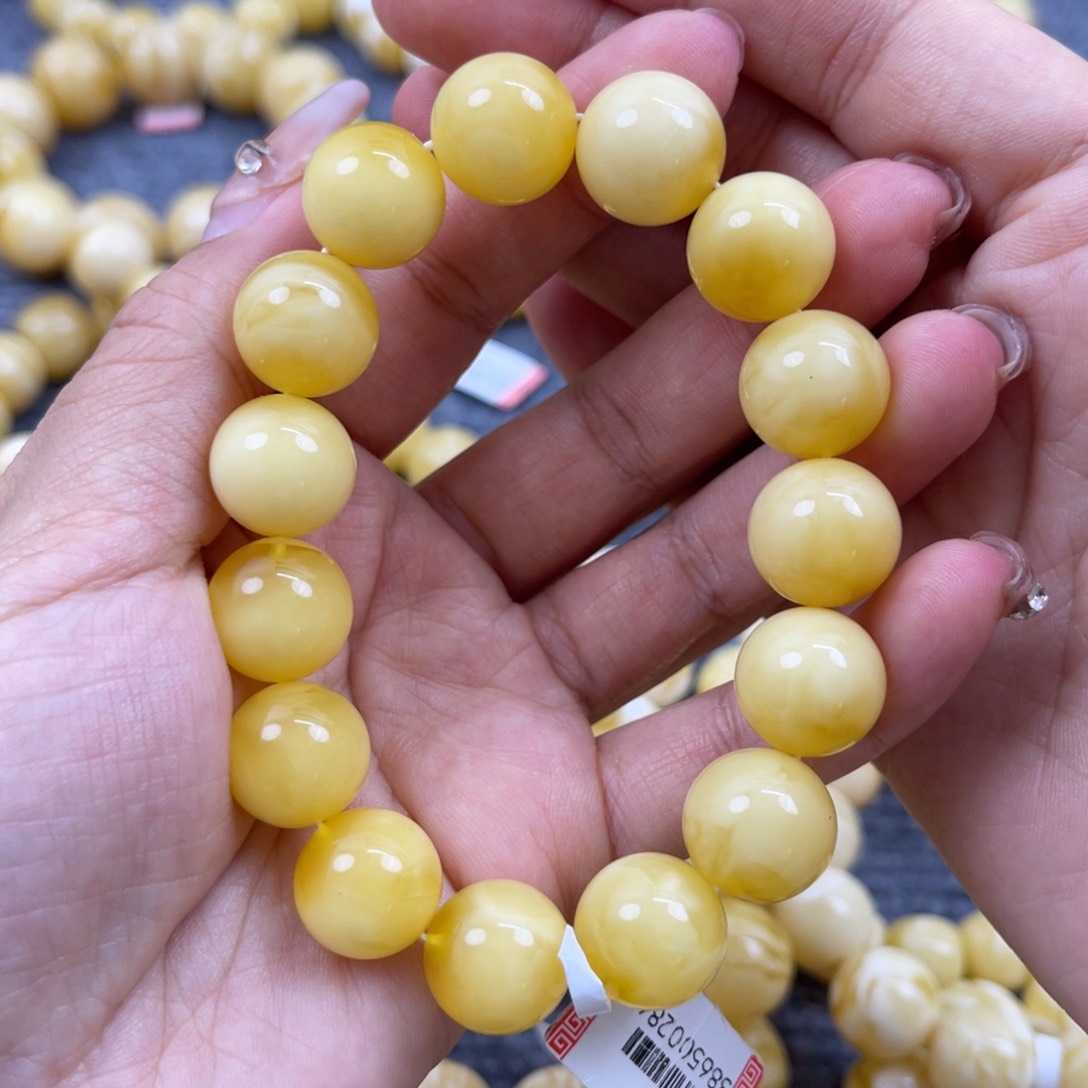 琥珀裸石未镶嵌尺寸14