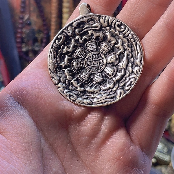 天铁九宫八卦牌子一个设计款式，