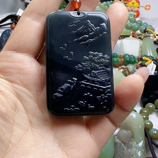 和田玉颈饰未镶嵌