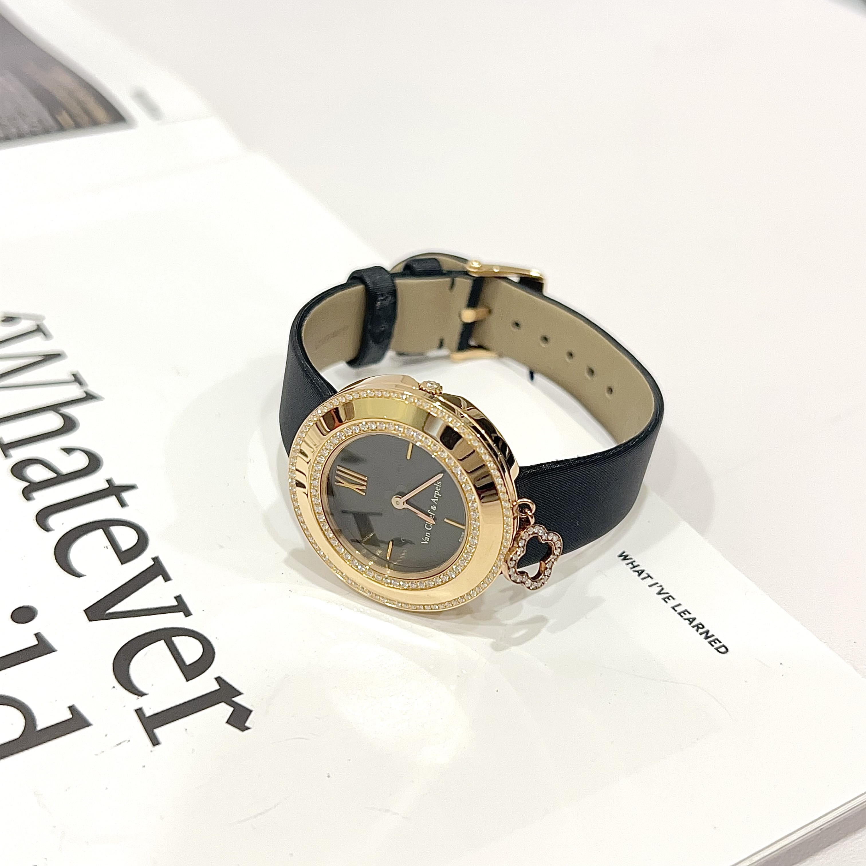 99新 梵克雅宝 7姐专场/18K玫瑰金 黑盘钻圈石英腕表