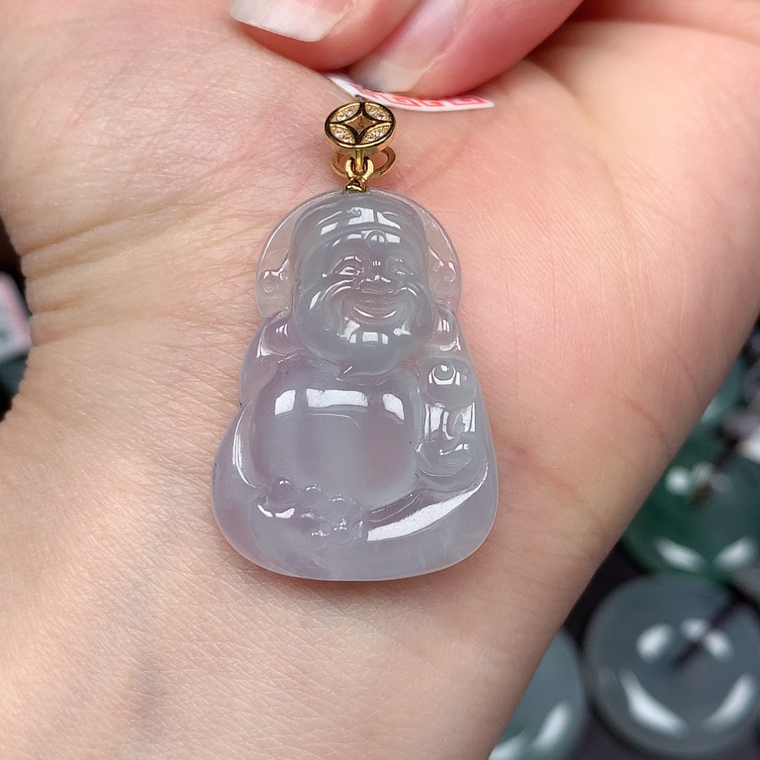 翡翠颈饰未镶嵌财神