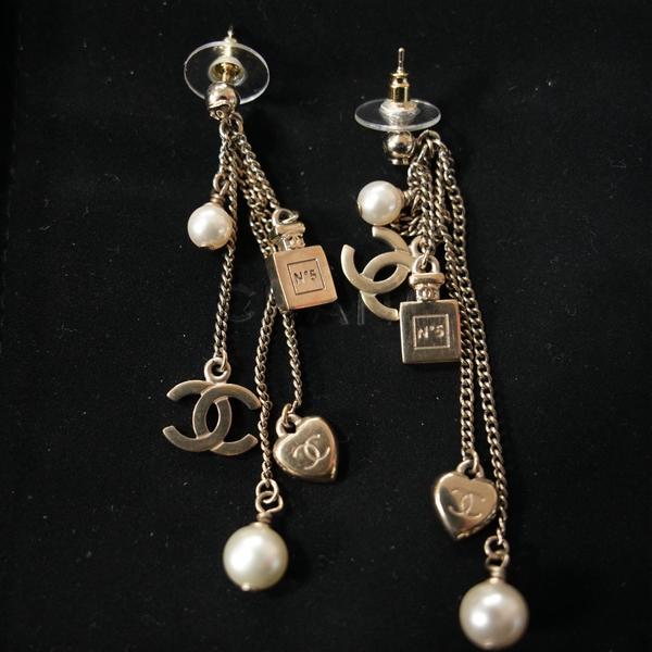 CHANEL香水瓶爱心流苏吊坠耳钉