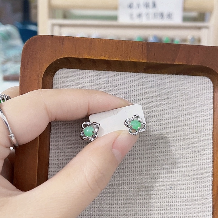 翡翠未镶嵌颈饰天然翡翠Ａ货