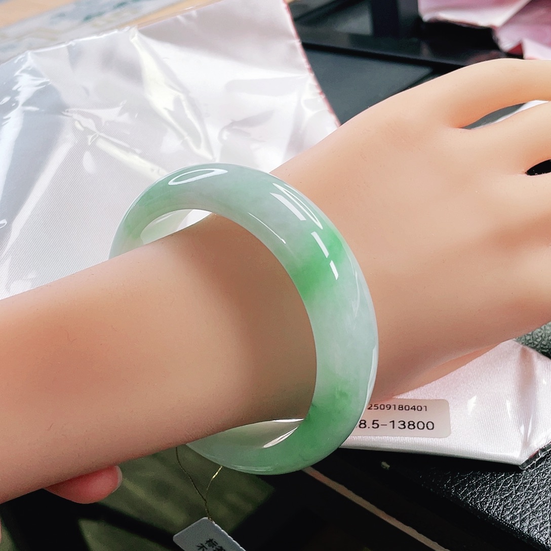 翡翠未镶嵌手镯58➕圈口