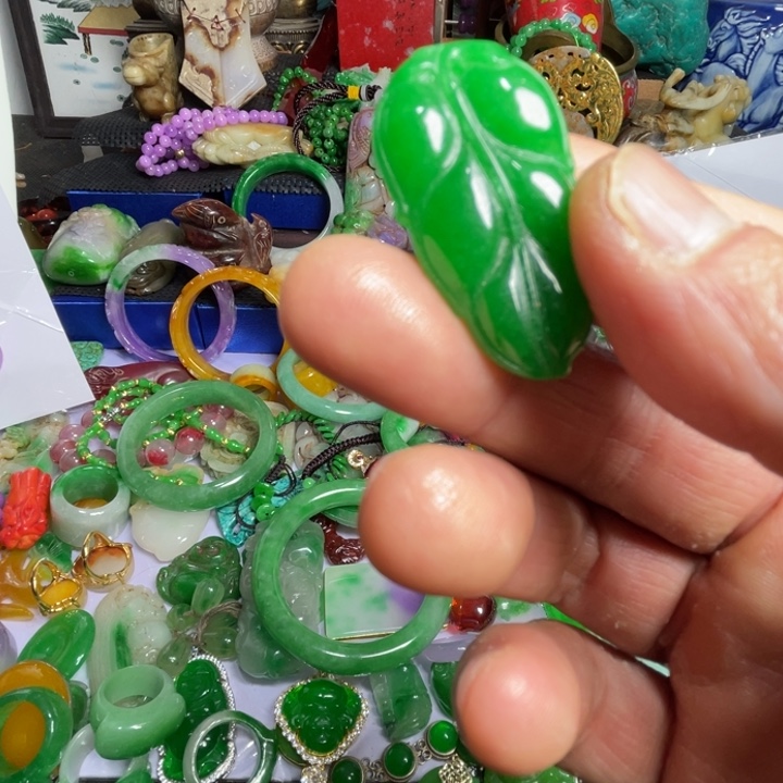 吊坠滴血莲花菩提