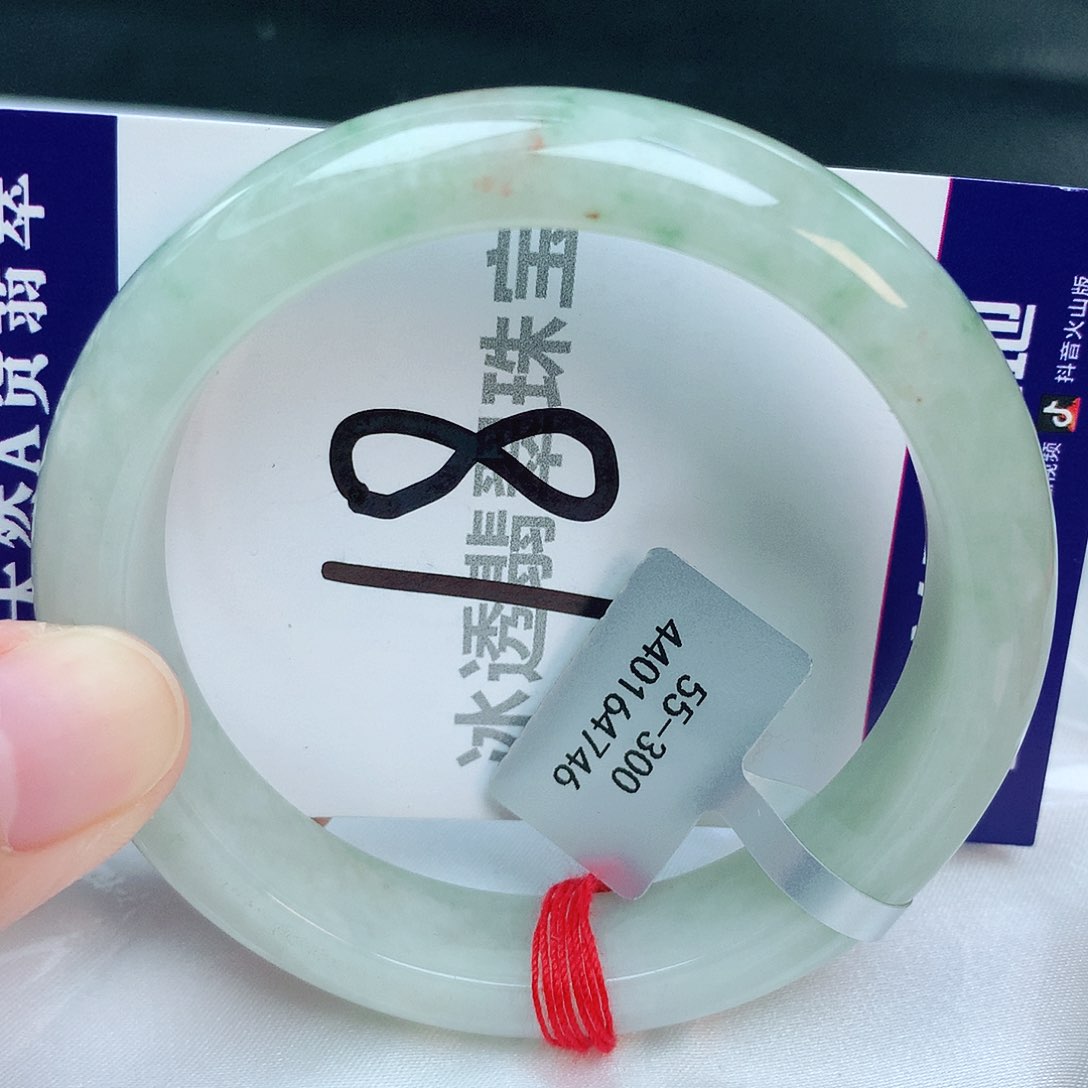 翡翠手镯未镶嵌缅甸天然A货翡翠