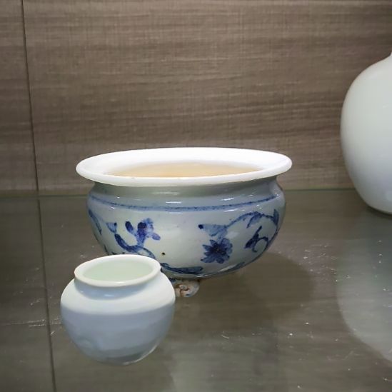 扎***累香炉。。。。。。。。。。。。。。。。