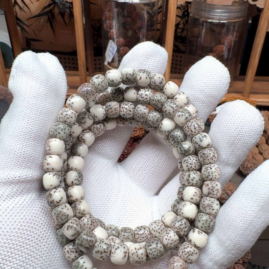 金刚菩提手串7*6星月菩提同枝果