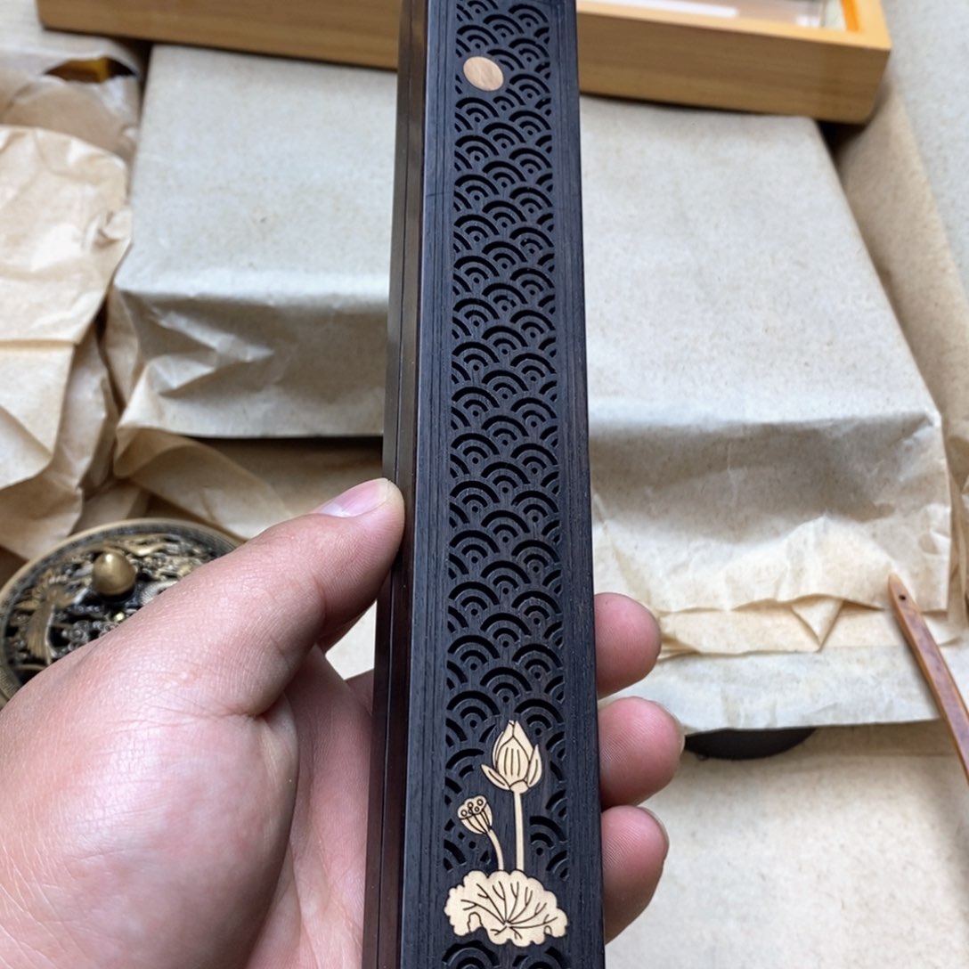 大叶紫檀（黑酸枝木类）